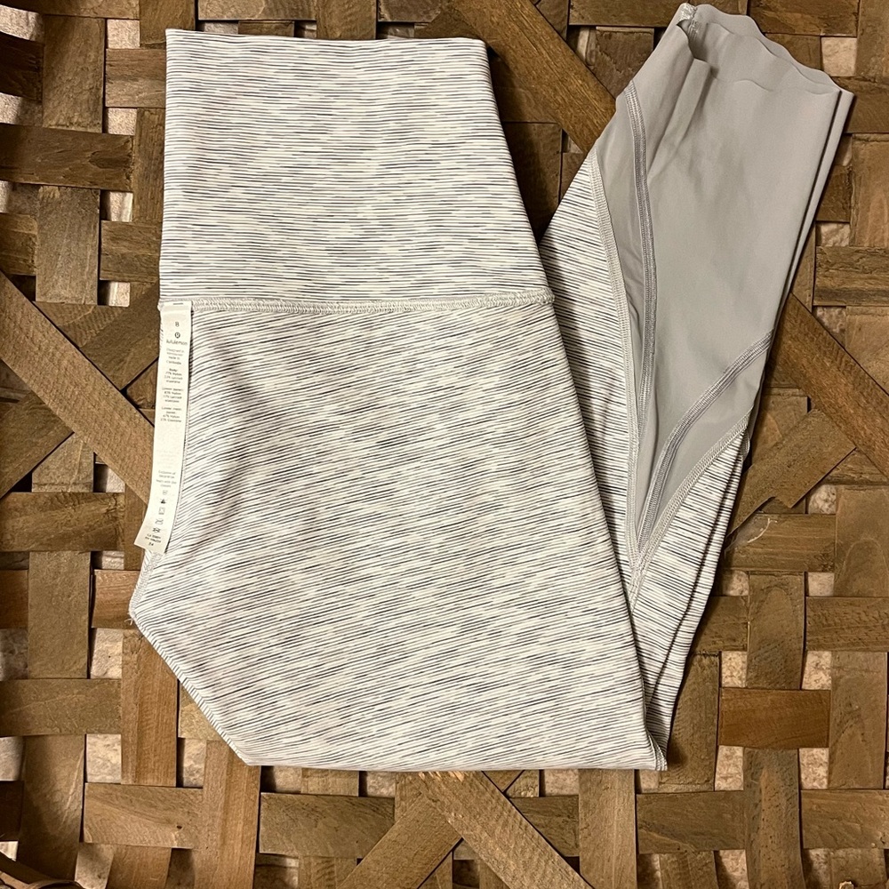 Lululemon Wunder Under Scalloped Hem High-Rise Crop 23" Full-On Luxtreme
